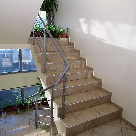 Afrodita سينيموريتس