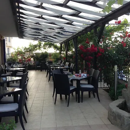 فندق Afrodita 2*